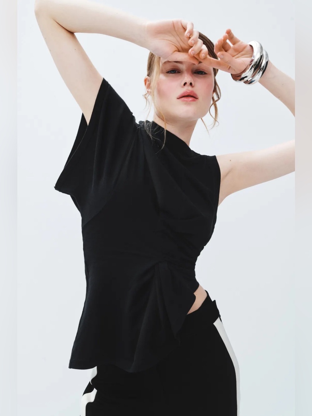 *Flawed A.W.A.K.E. Mode Knotted Jersey Top (0427)